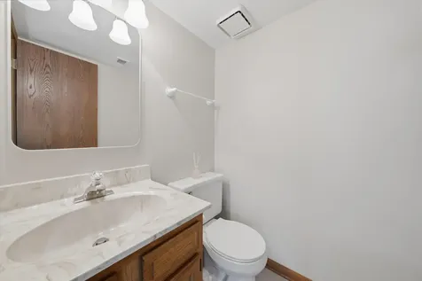 10S221 Suffield Drive Downers Grove IL 60516