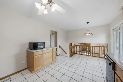 10S221 Suffield Drive Downers Grove IL 60516