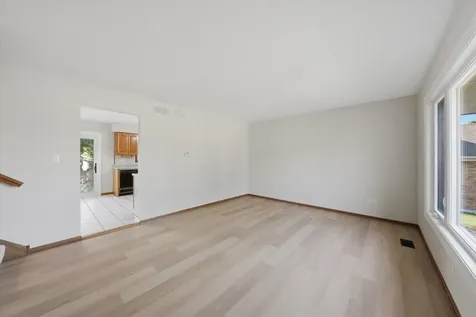 10S221 Suffield Drive Downers Grove IL 60516