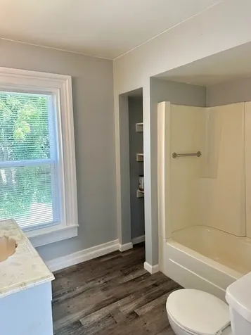 326 Railroad Street Woodstock IL 60098