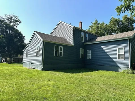 326 Railroad Street Woodstock IL 60098