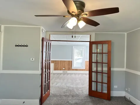 326 Railroad Street Woodstock IL 60098