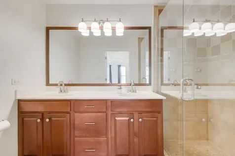 1737 Maple Avenue Hanover Park IL 60133