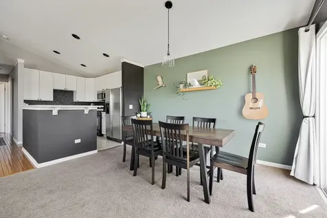 1002 Castleshire Drive Woodstock IL 60098