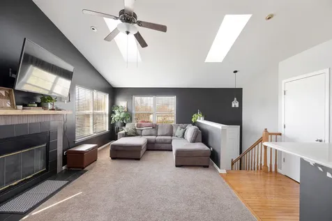 1002 Castleshire Drive Woodstock IL 60098
