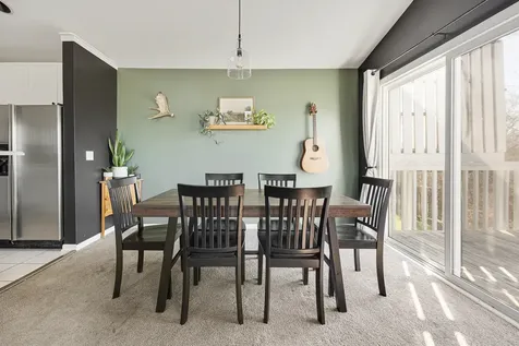 1002 Castleshire Drive Woodstock IL 60098