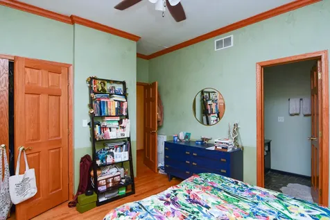 1720 West Augusta Avenue Chicago IL 60622