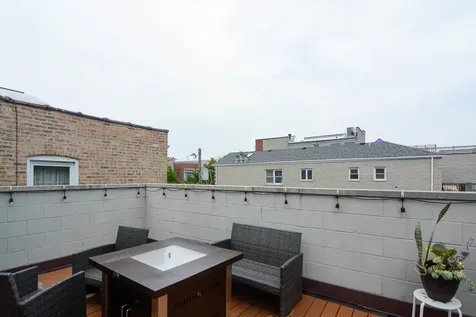 1720 West Augusta Avenue Chicago IL 60622