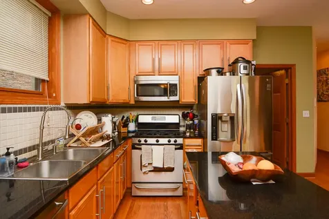 1720 West Augusta Avenue Chicago IL 60622
