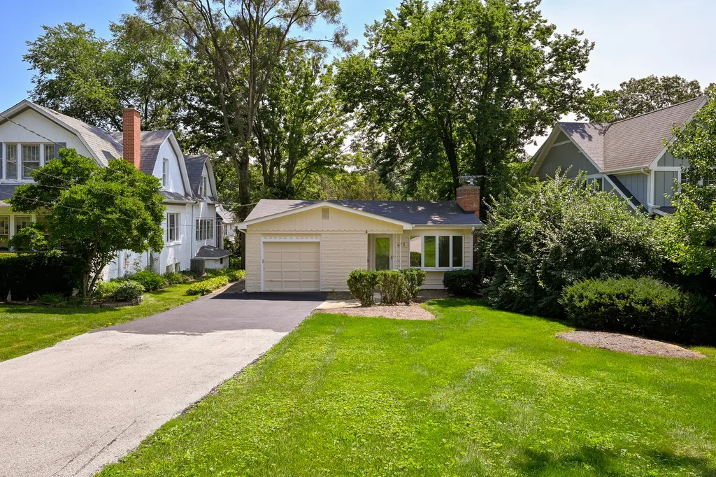 673 North Park Boulevard Glen Ellyn IL 60137