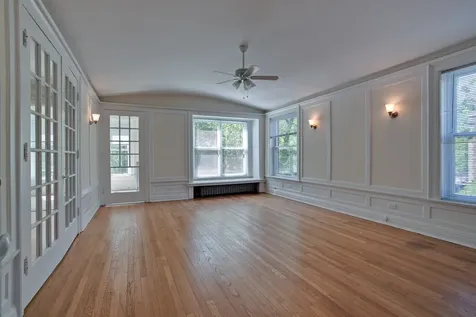 5121 South Kenwood Avenue Chicago IL 60615