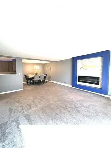 2772 East 75th Street Chicago IL 60649