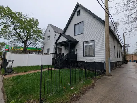 143 West 71st Street Chicago IL 60621