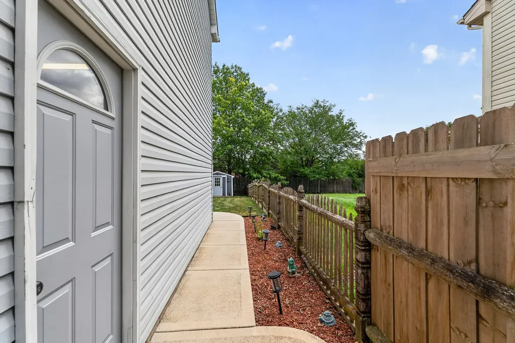 2008 Olde Mill Road Plainfield IL 60586