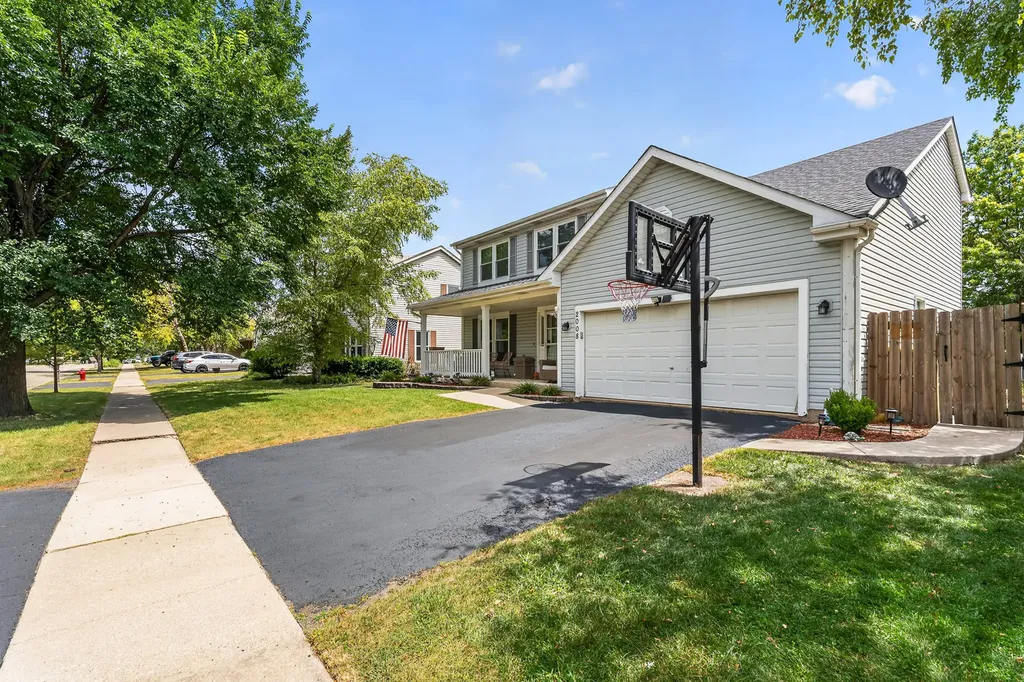 2008 Olde Mill Road Plainfield IL 60586