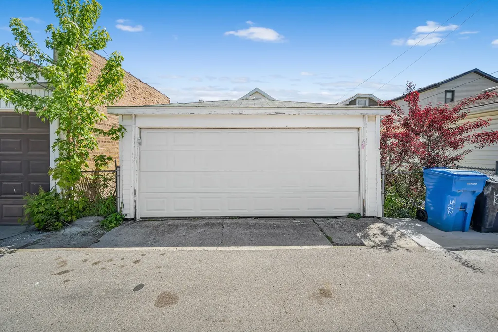 3052 North Major Avenue Chicago IL 60634