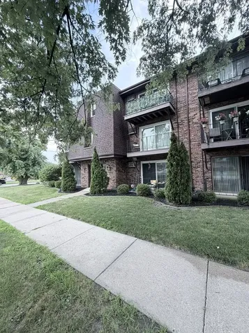 7005 99TH Street Chicago Ridge IL 60415
