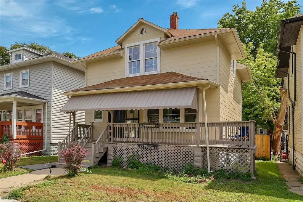 7527 South Chappel Avenue Chicago IL 60649