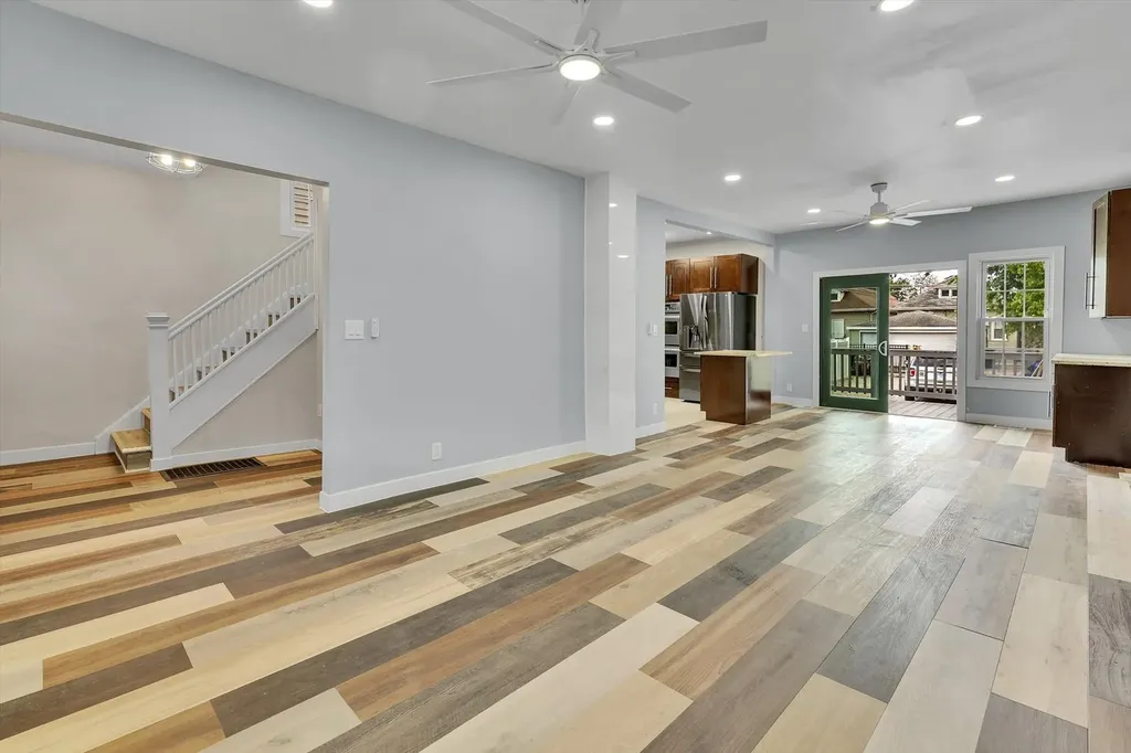 7527 South Chappel Avenue Chicago IL 60649