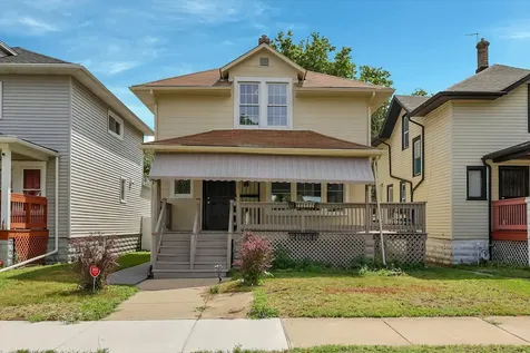 7527 South Chappel Avenue Chicago IL 60649