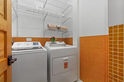4448 North Tripp Avenue Chicago IL 60630