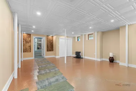 4448 North Tripp Avenue Chicago IL 60630