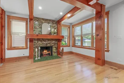 4448 North Tripp Avenue Chicago IL 60630