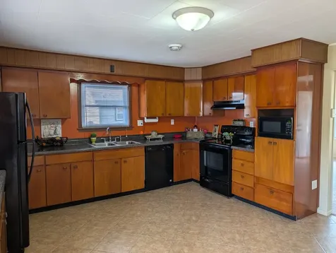 325 North 2nd Avenue Coal City IL 60416