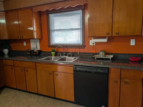 325 North 2nd Avenue Coal City IL 60416