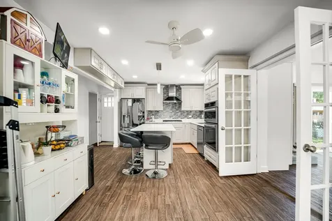 907 East Central Road Mount Prospect IL 60056