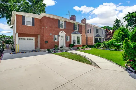 907 East Central Road Mount Prospect IL 60056