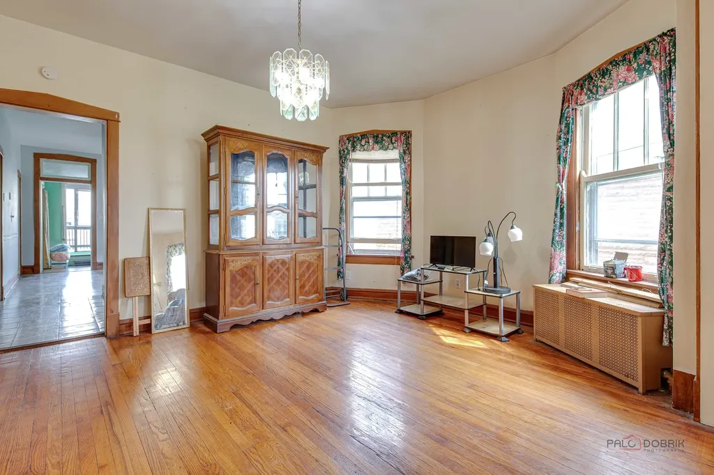 2051 North Kilbourn Avenue Chicago IL 60639