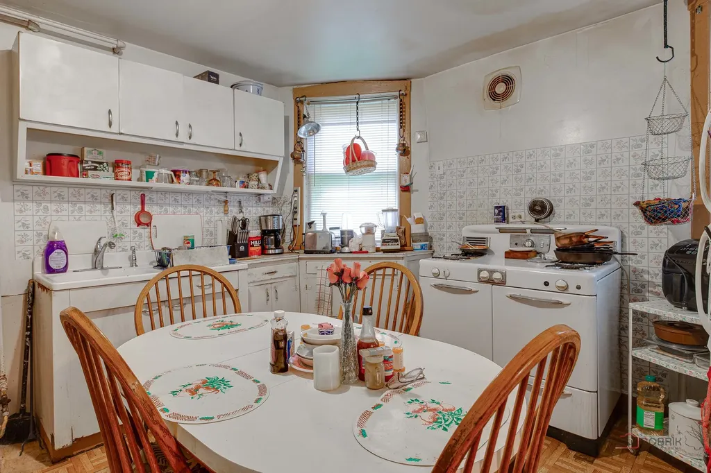 2051 North Kilbourn Avenue Chicago IL 60639
