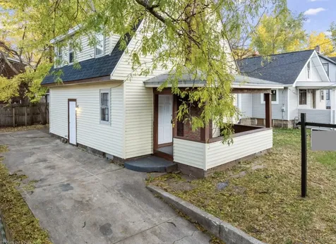 233 Oakwood Avenue Rockford IL 61101
