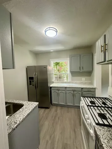 233 Oakwood Avenue Rockford IL 61101