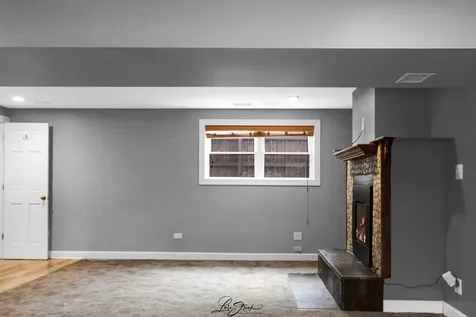 16118 76TH Avenue Tinley Park IL 60477