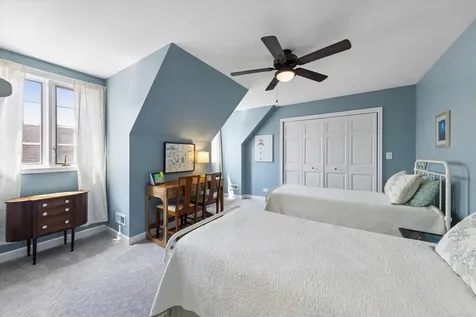 10 Tartan Ridge Road Burr Ridge IL 60527