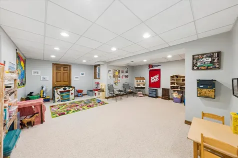 10 Tartan Ridge Road Burr Ridge IL 60527