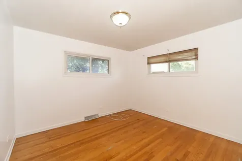 1185 Seymour Avenue Des Plaines IL 60016