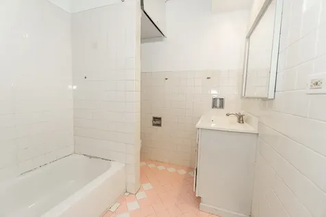 1185 Seymour Avenue Des Plaines IL 60016