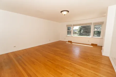 1185 Seymour Avenue Des Plaines IL 60016