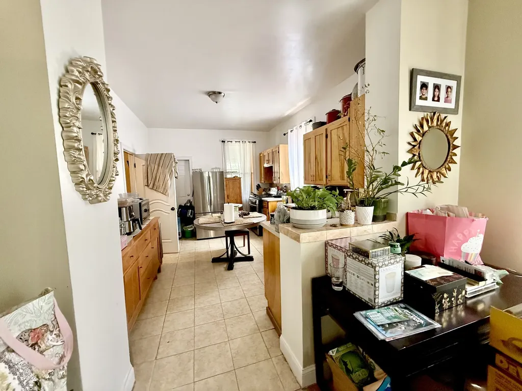 2012 West 21st Place Chicago IL 60608