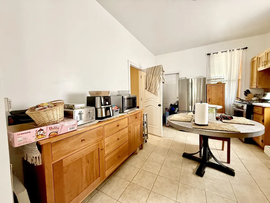 2012 West 21st Place Chicago IL 60608