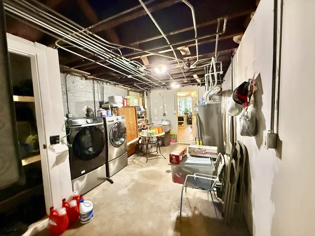 2012 West 21st Place Chicago IL 60608