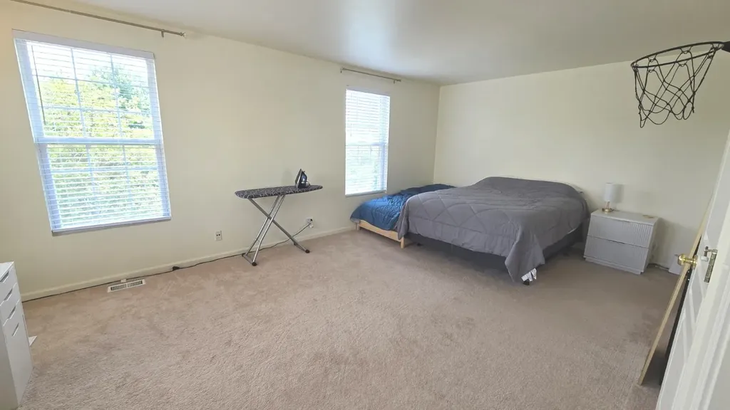 484 Belvedere Lane Aurora IL 60502