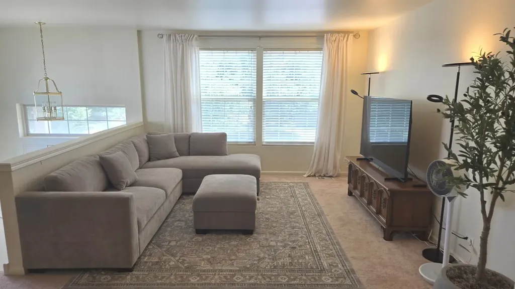 484 Belvedere Lane Aurora IL 60502