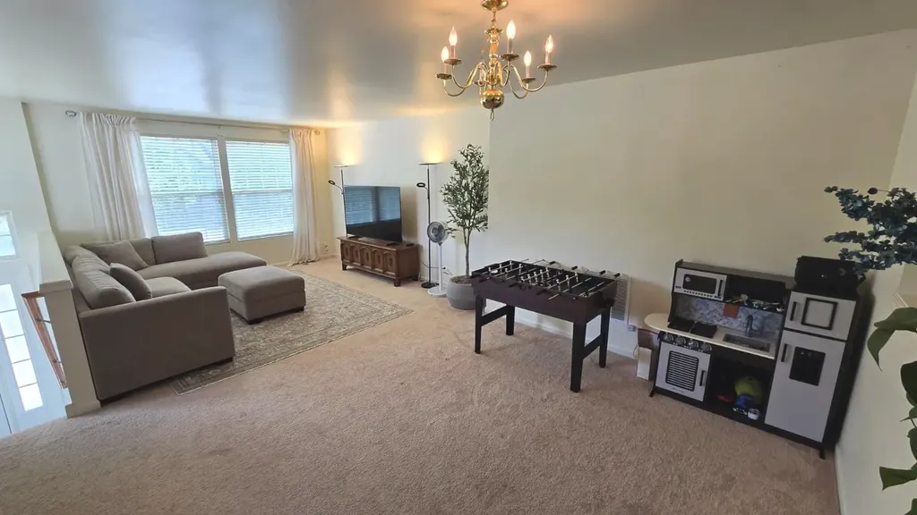 484 Belvedere Lane Aurora IL 60502