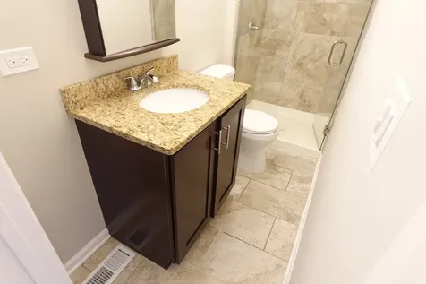 2021 Berkshire Circle Carpentersville IL 60110