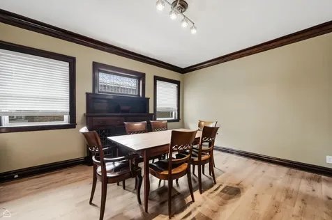 7325 South Euclid Avenue Chicago IL 60649