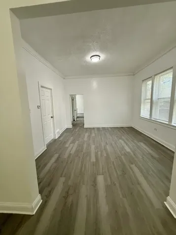 8518 South Muskegon Avenue Chicago IL 60617